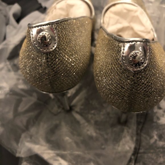 Michael Kors Silver Platfogm Pumps - Picture 3 of 5